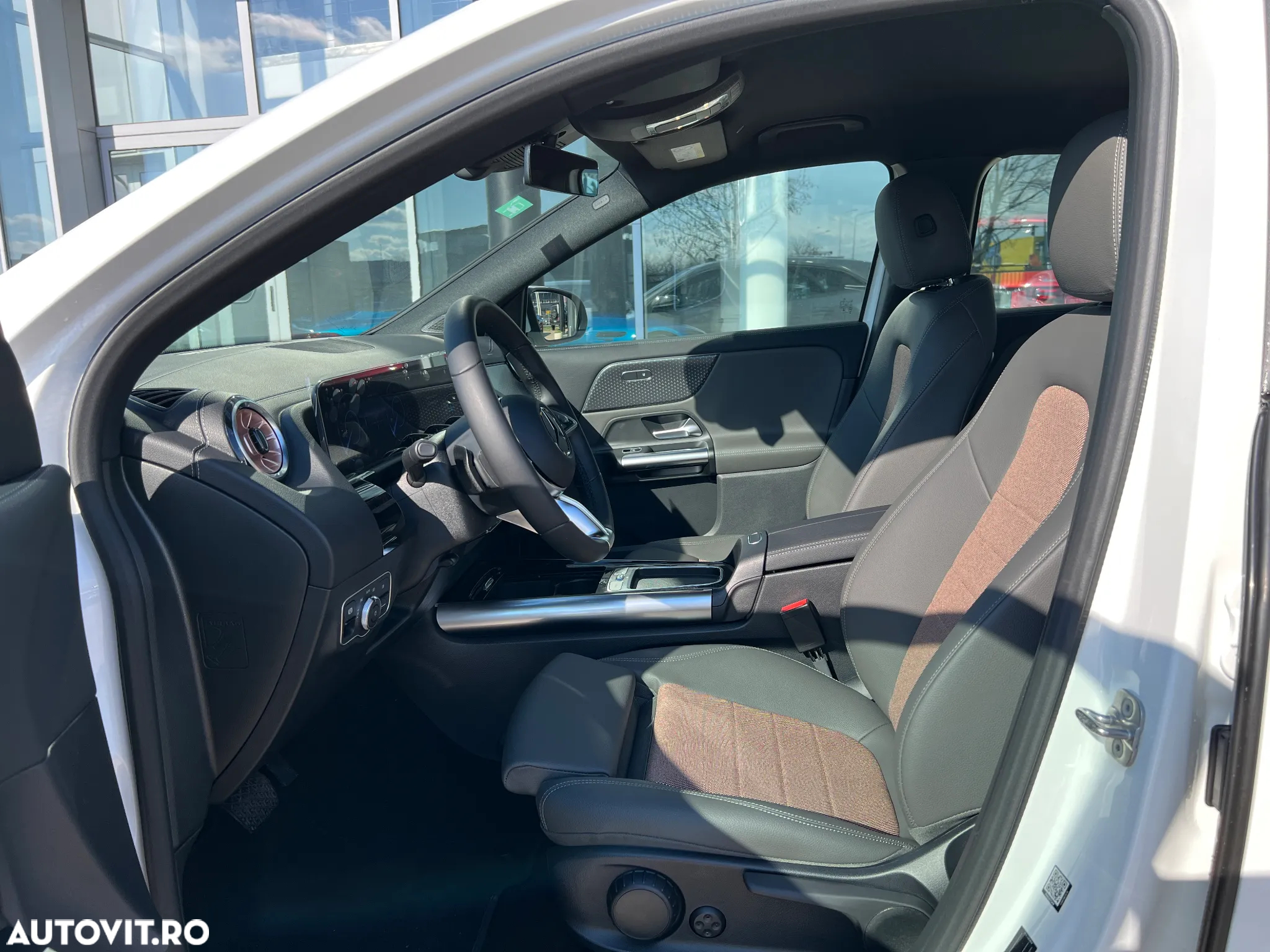 Mercedes-Benz EQA 250+ - 11