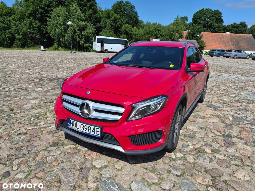 Mercedes-Benz GLA 250 7G-DCT AMG Line - 2