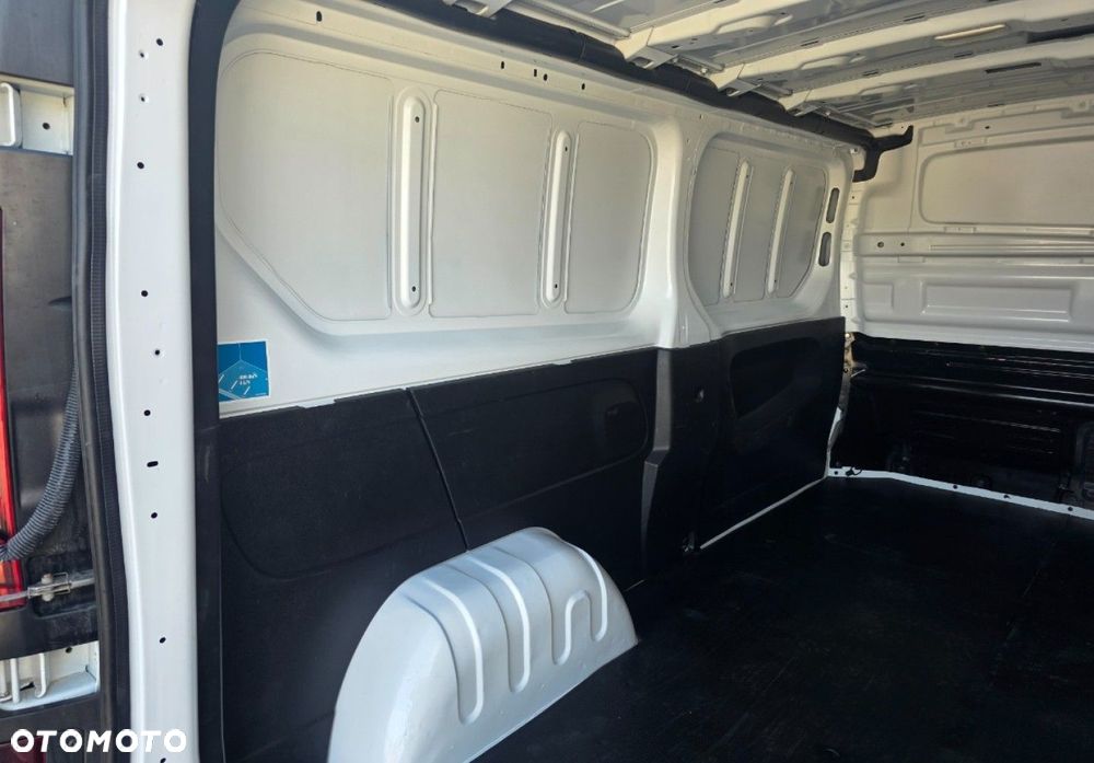 Renault Trafic - 26
