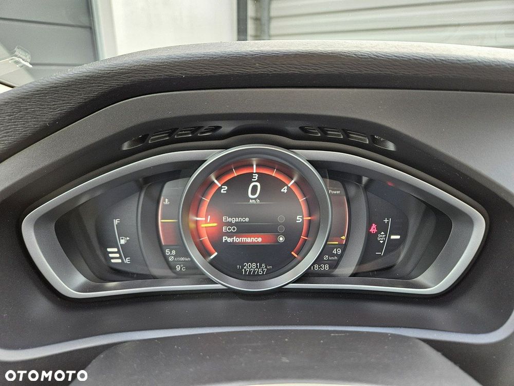 Volvo V40 D2 Drive-E SCR Dynamic Edition - 36