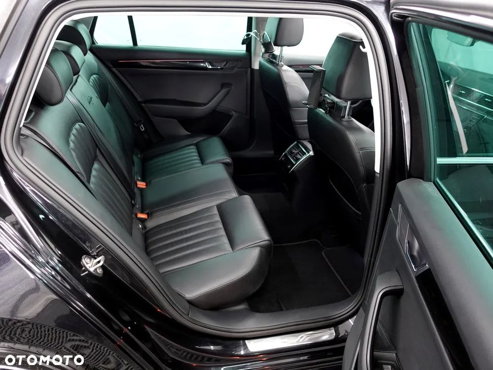 Skoda Superb 2.0 TDI SCR L&K DSG - 9