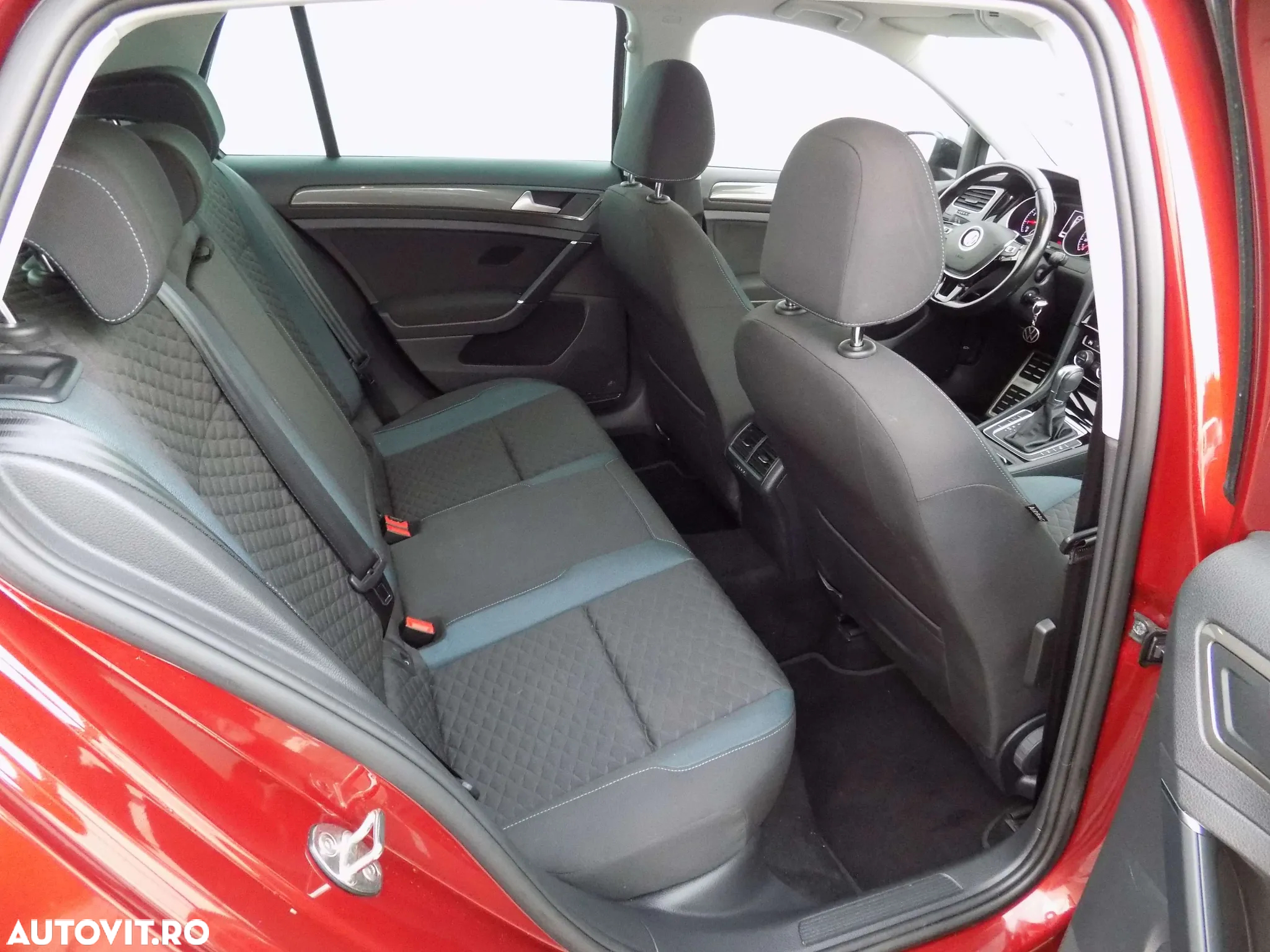 Volkswagen Golf - 19