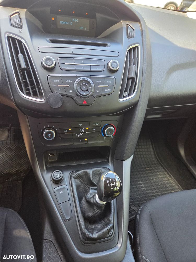 Ford Focus 1.5 TDCi DPF Start-Stopp-System Trend - 9