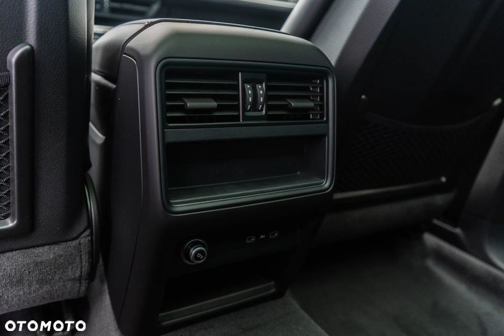 Porsche Cayenne E-Hybrid PHEV Black Edition - 25