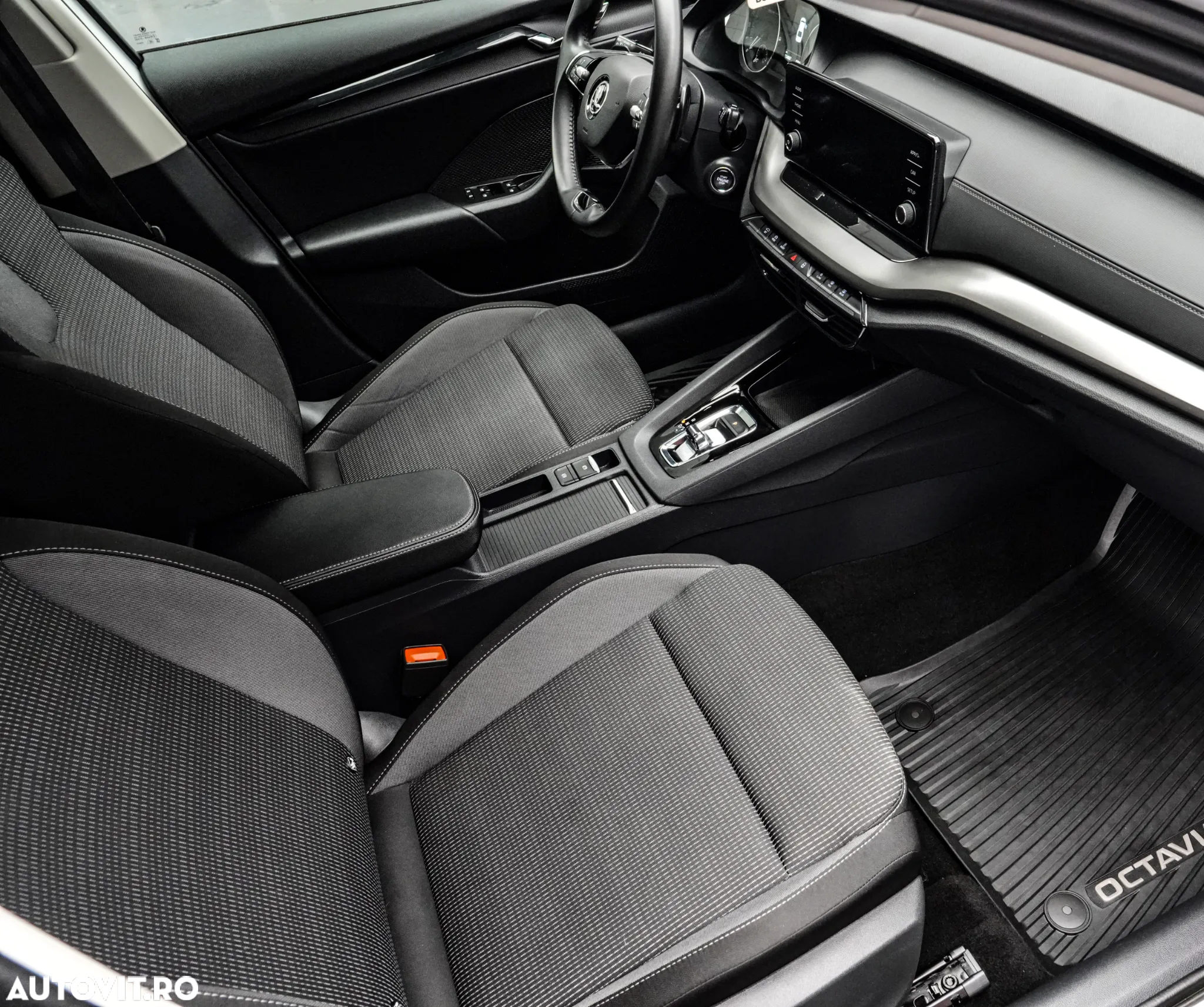 Skoda Octavia 2.0 TDI DSG Style - 12