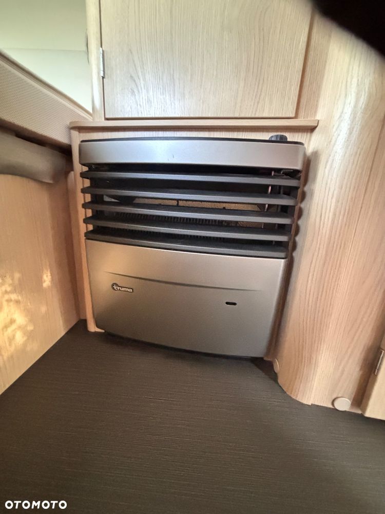 Hymer-Eriba Touring 430 - 6