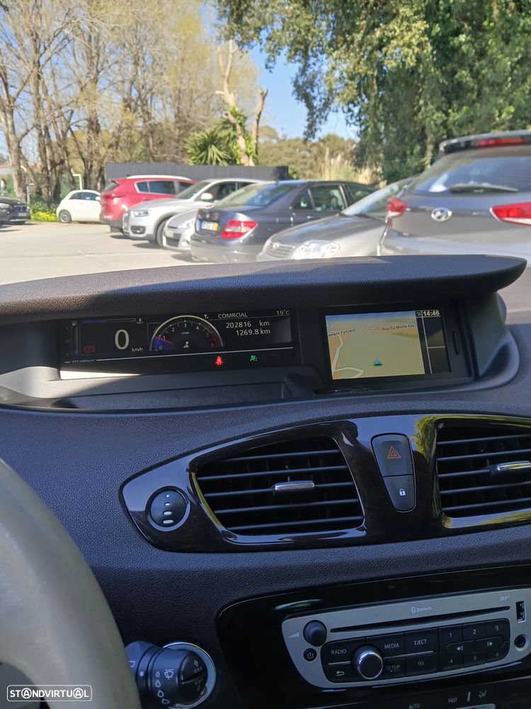 Renault Grand Scénic 1.5 dCi Luxe SS - 8