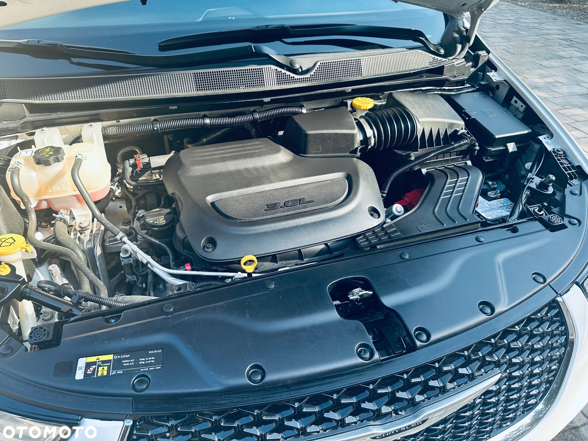 Chrysler Pacifica - 35