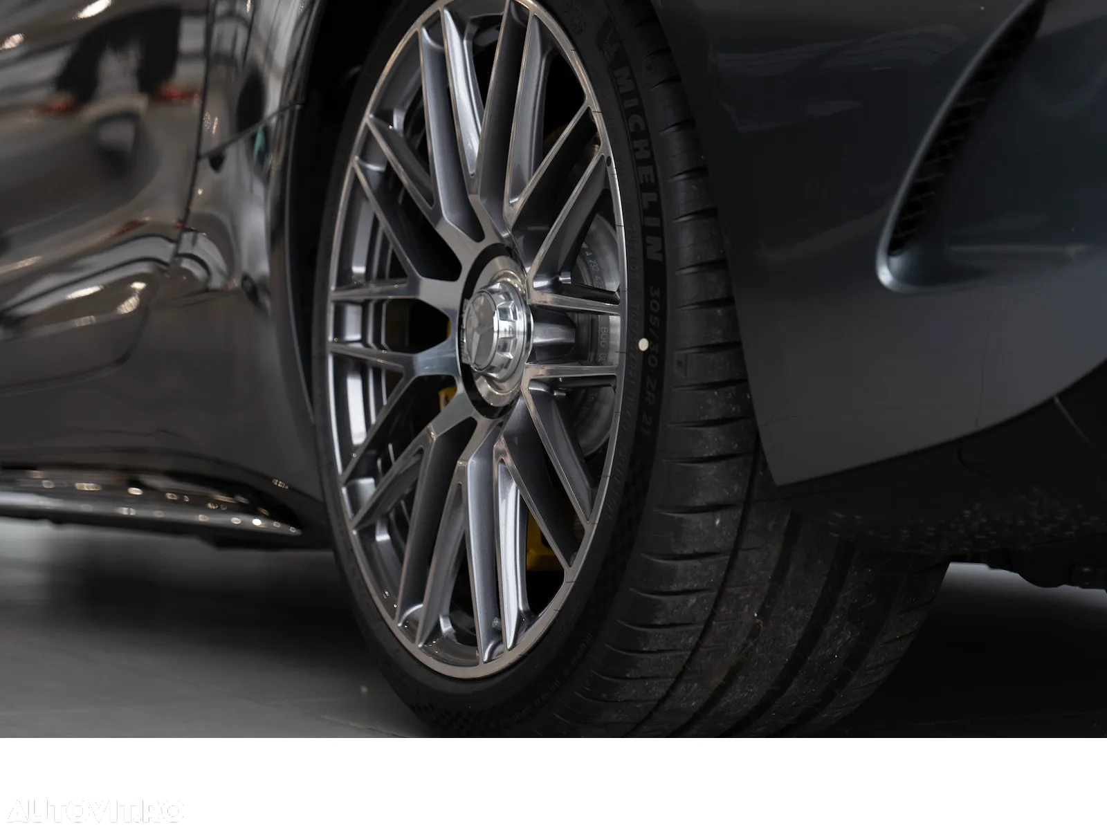 Mercedes-Benz SL AMG 63 4MATIC+ - 16