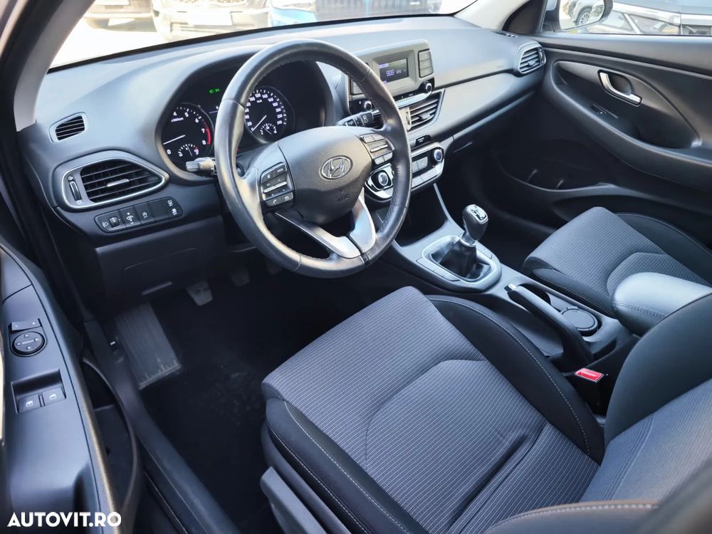 Hyundai i30 1.5 110CP 5DR M/T Comfort - 9