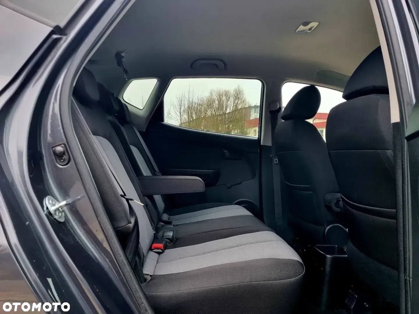 Kia Venga 1.6 L - 12