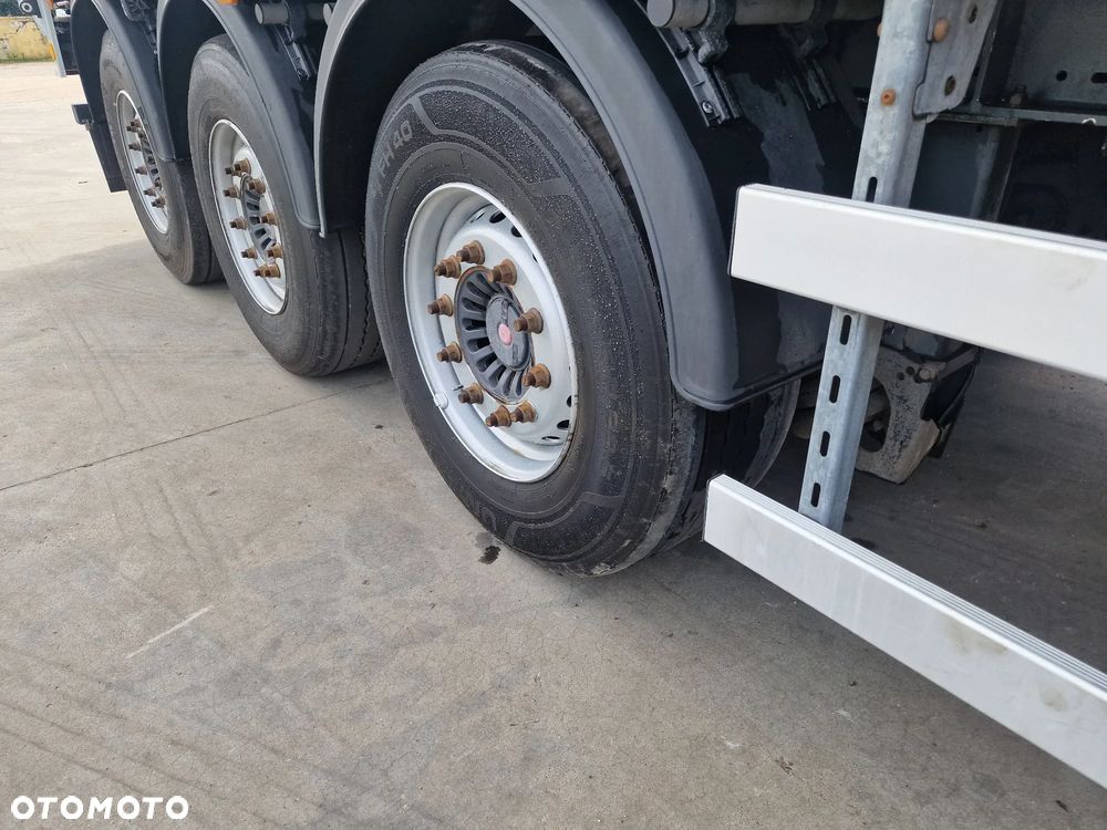 Knapen K200 Ruchoma podłoga 60m3 AGRO 6410 kg - 11