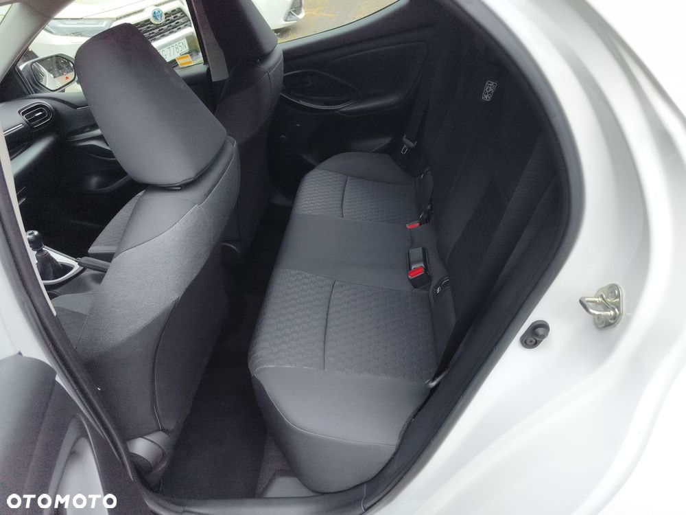 Toyota Yaris - 16