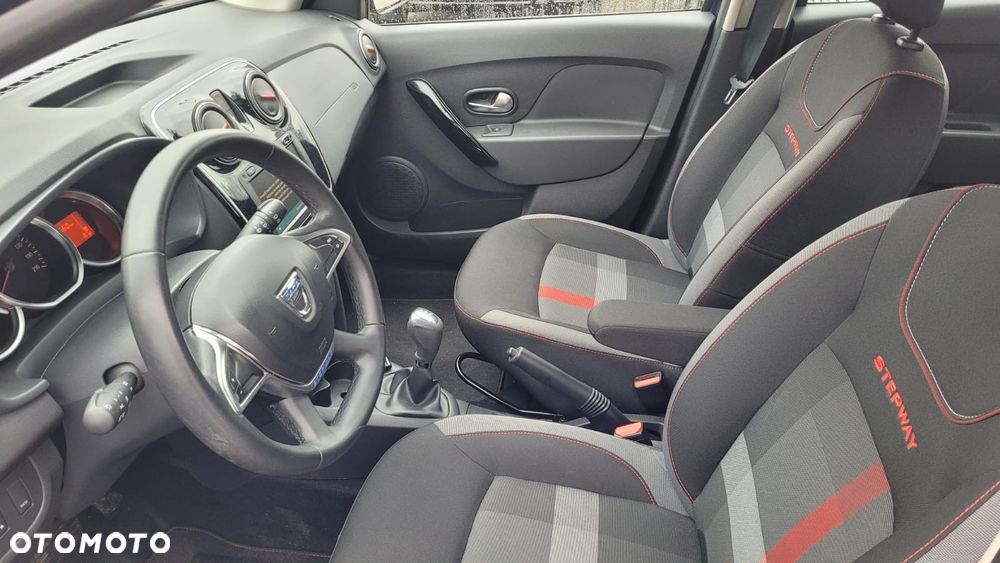 Dacia Logan TCe 90 S&S Easy-R Stepway - 12