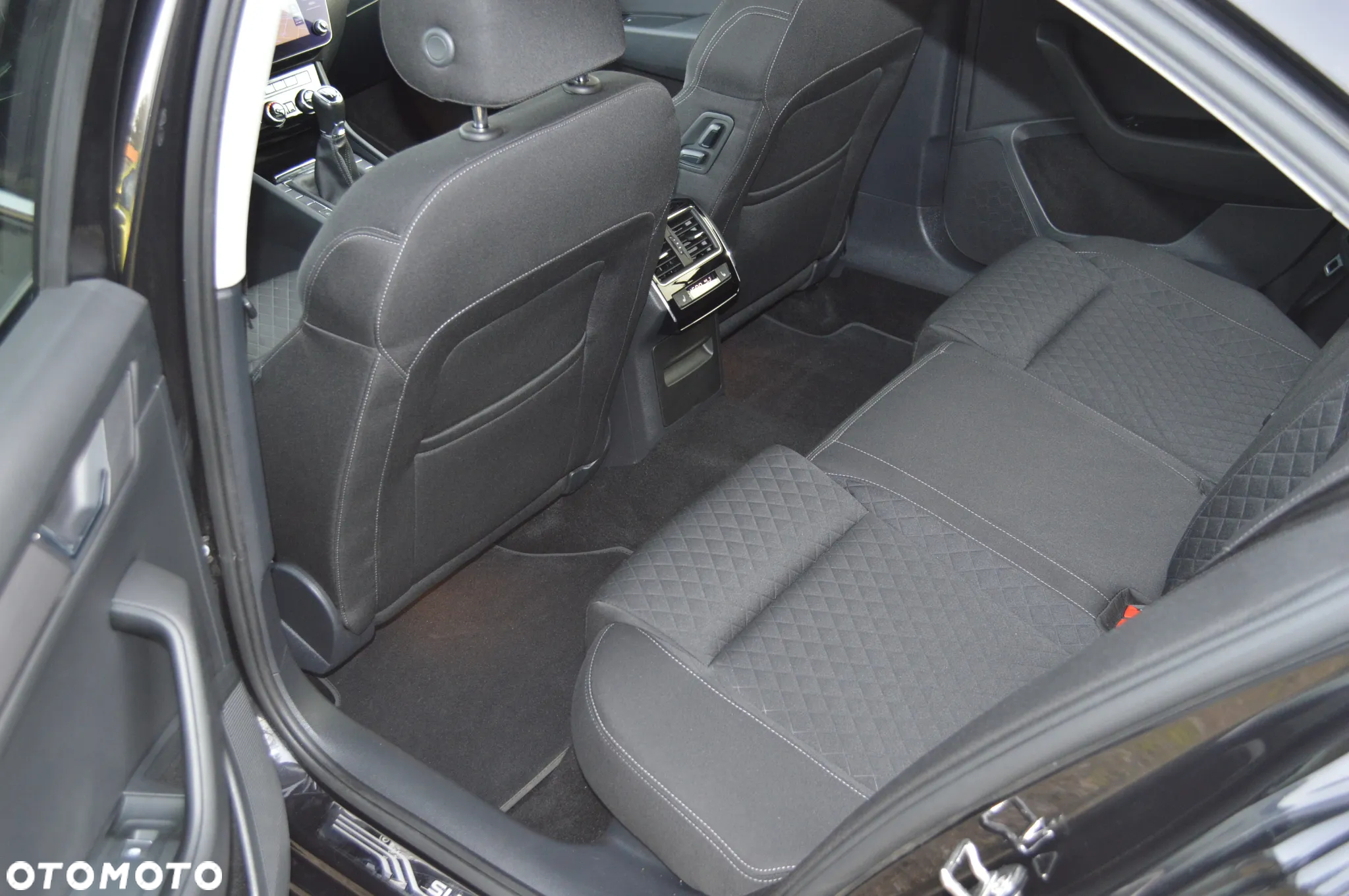 Skoda Superb 1.5 TSI ACT Style - 26