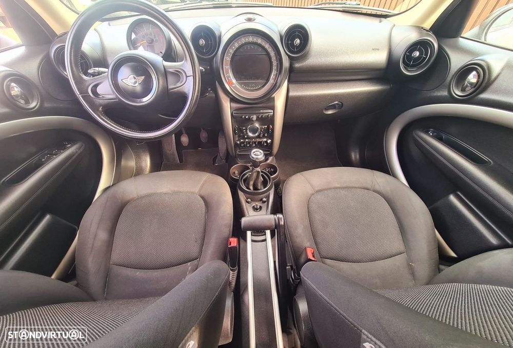 MINI 5 Portas One D - 10