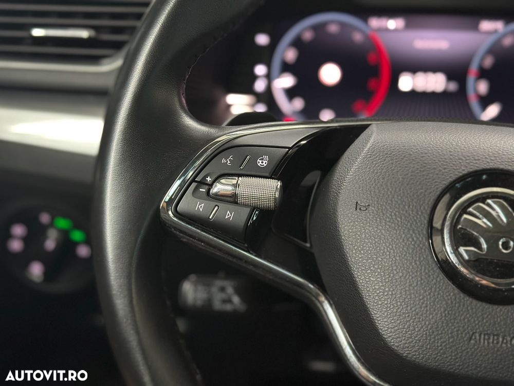 Skoda Superb 2.0 TDI DSG Ambition - 18