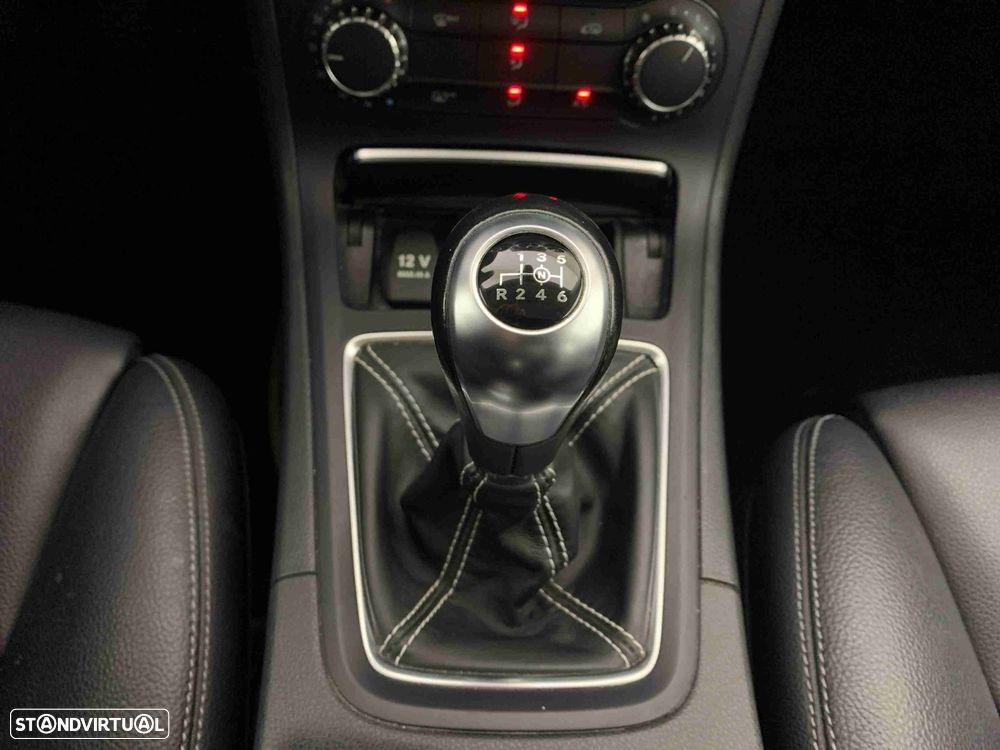 Mercedes-Benz B 180 d Urban - 10