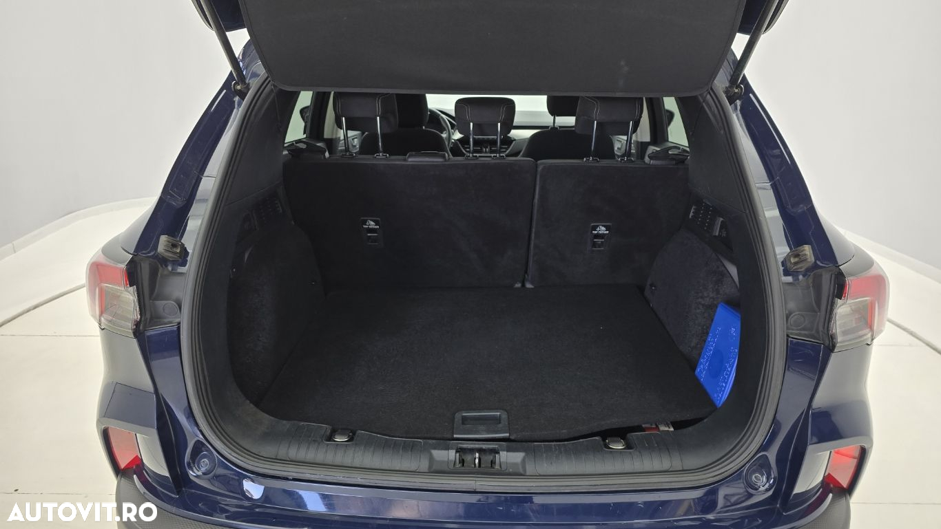 Ford Kuga - 25