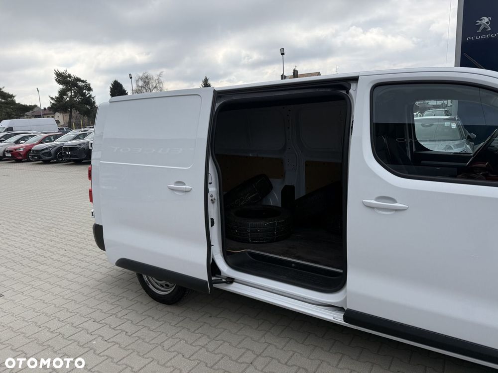 Opel Vivaro - 24