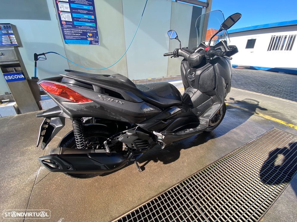 Yamaha X-Max - 5