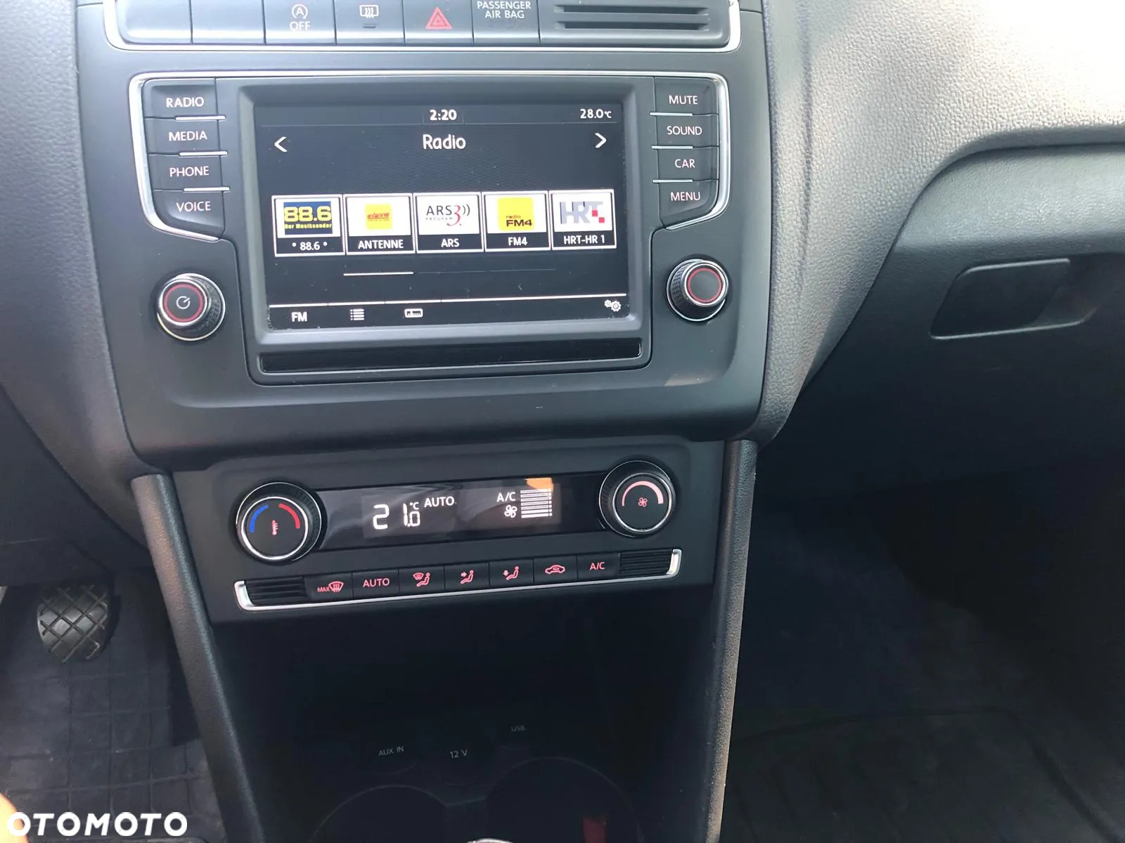 Volkswagen Polo - 11