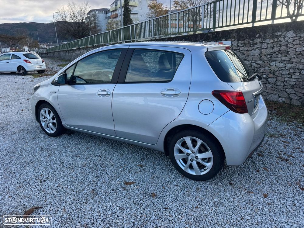 Toyota Yaris 1.5 HSD Exclusive - 4
