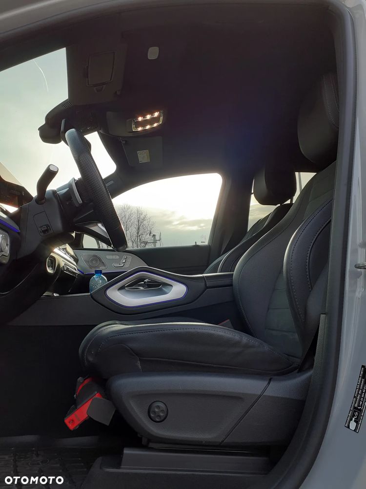 Mercedes-Benz GLE 300 d 4Matic 9G-TRONIC AMG Line - 22