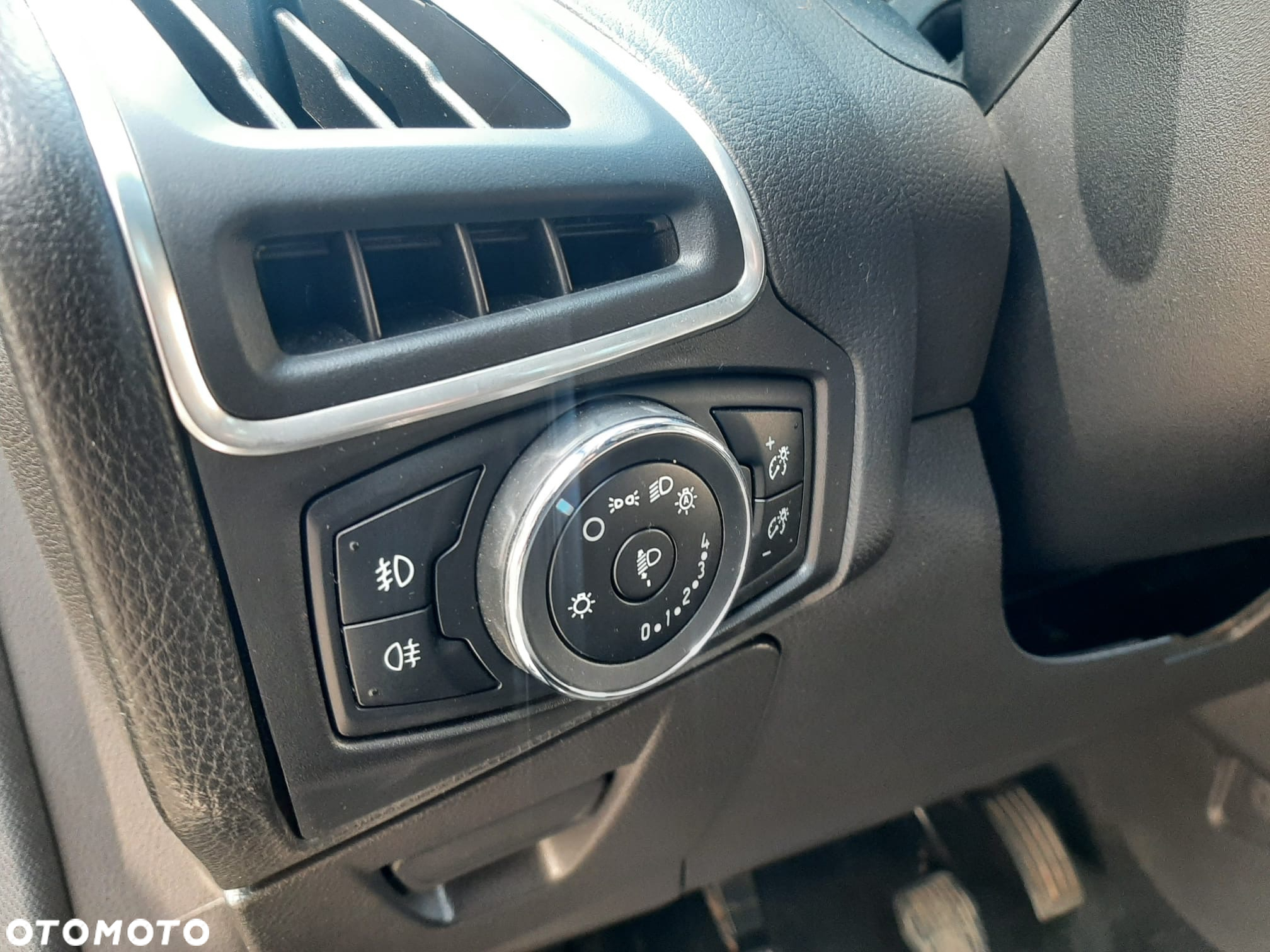 Ford Focus 1.0 EcoBoost Start-Stopp-System TITANIUM X - 39