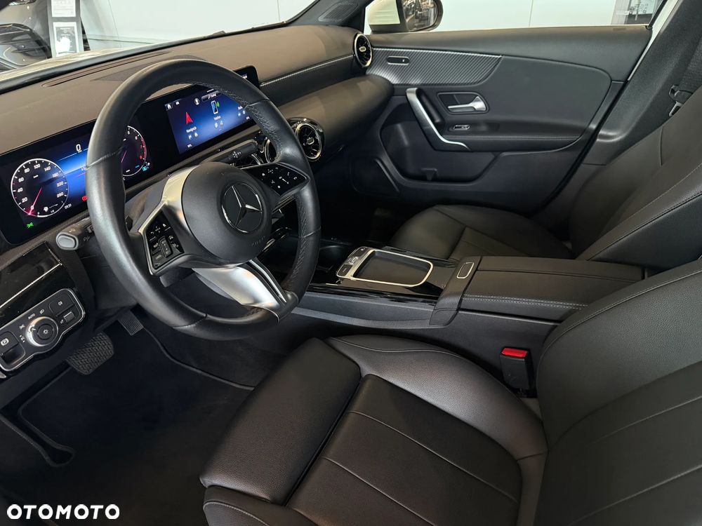 Mercedes-Benz Klasa A 200 Progressive 7G-DCT - 5