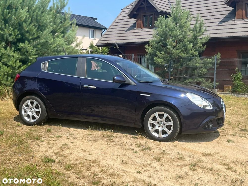 Alfa Romeo Giulietta - 8