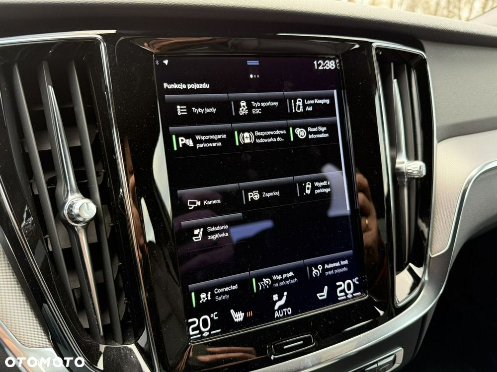 Volvo S60 B4 B R-Design - 19