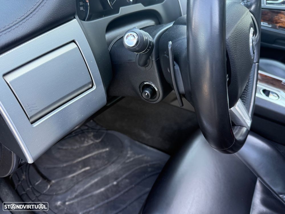 Jaguar XF 2.2 D Premium Luxury - 39