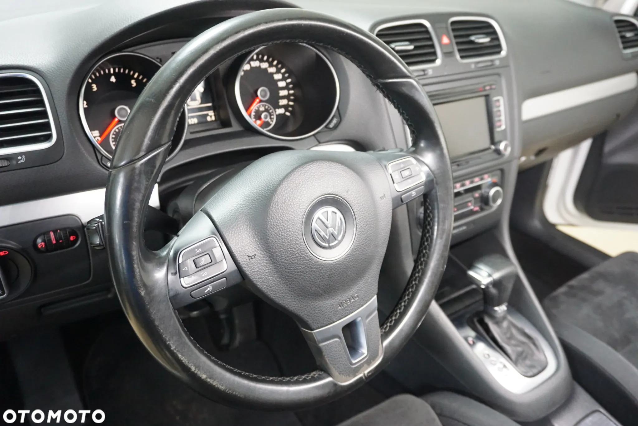 Volkswagen Golf 1.4 TSI DSG Highline - 17