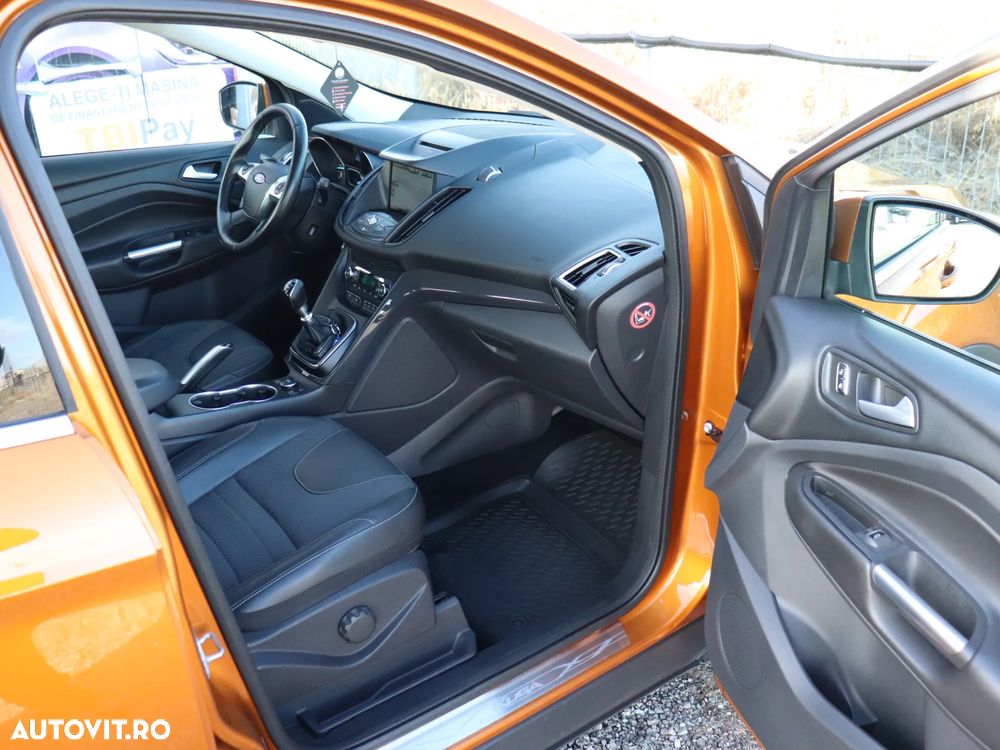 Ford Kuga 2.0 TDCi 2WD Titanium - 4