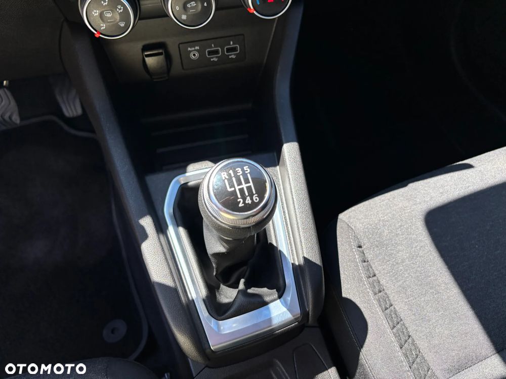 Renault Clio - 16