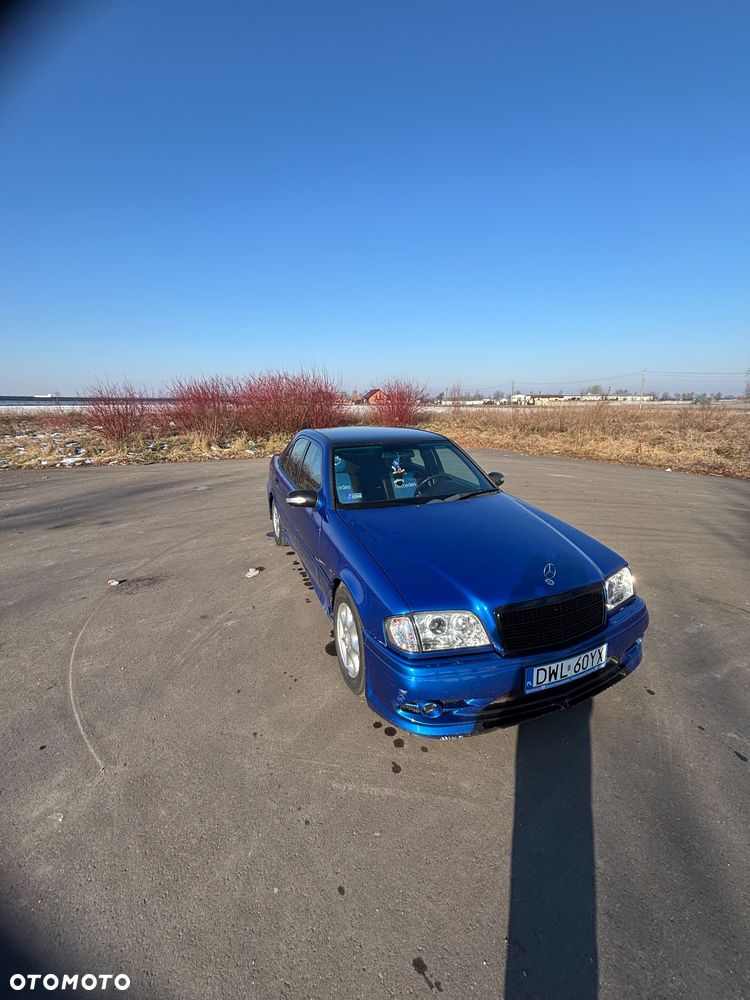 Mercedes-Benz Klasa C 220 T CDI Classic - 10