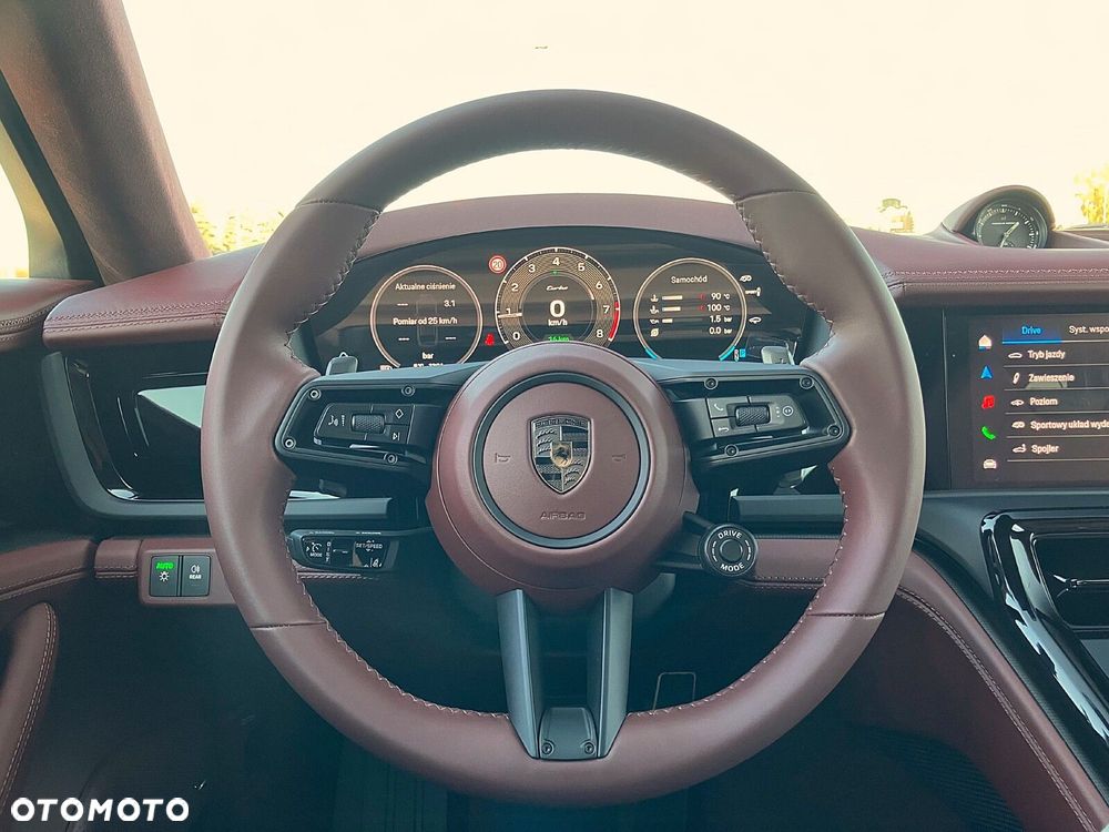 Porsche Panamera - 22