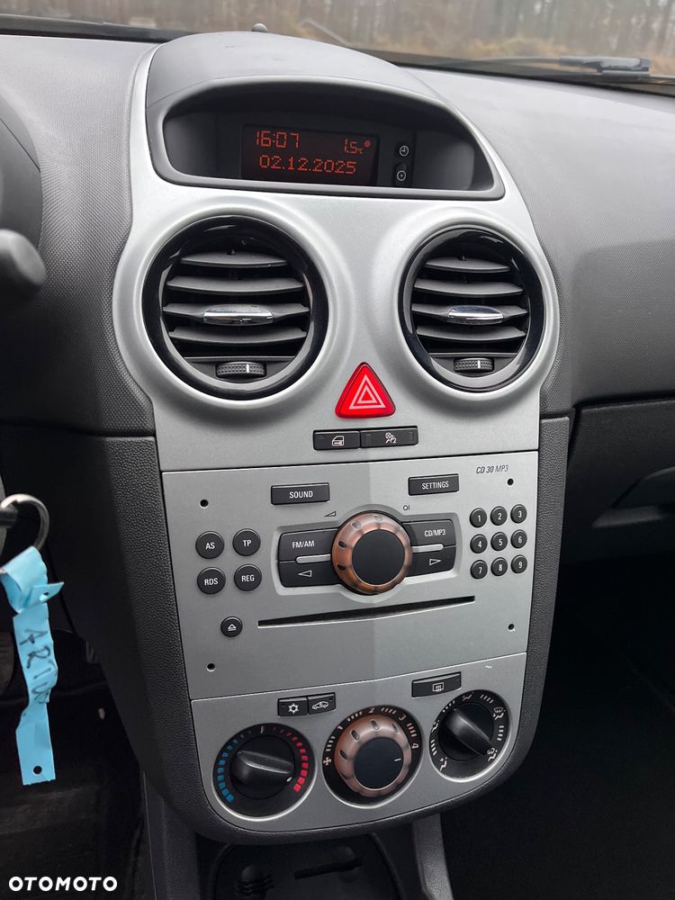 Opel Corsa - 24