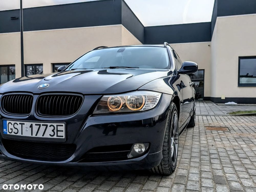 BMW Seria 3 318d - 12