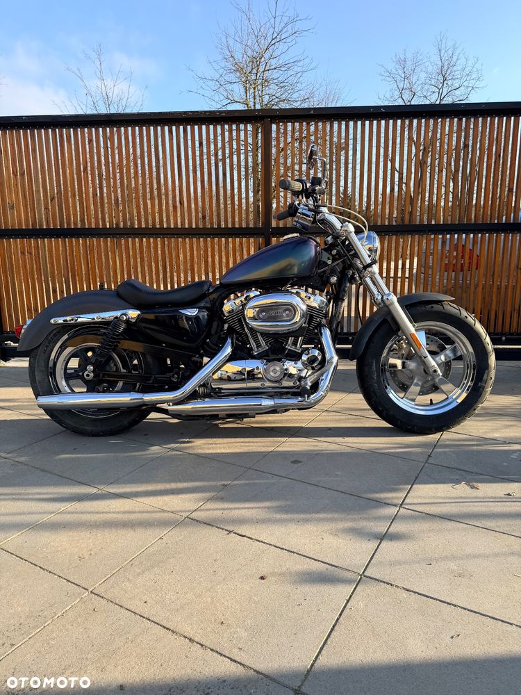 Harley-Davidson Sportster Custom 1200C - 4