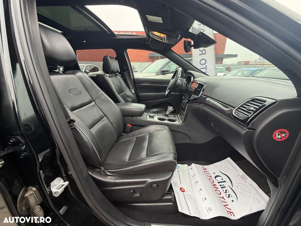 Jeep Grand Cherokee - 28