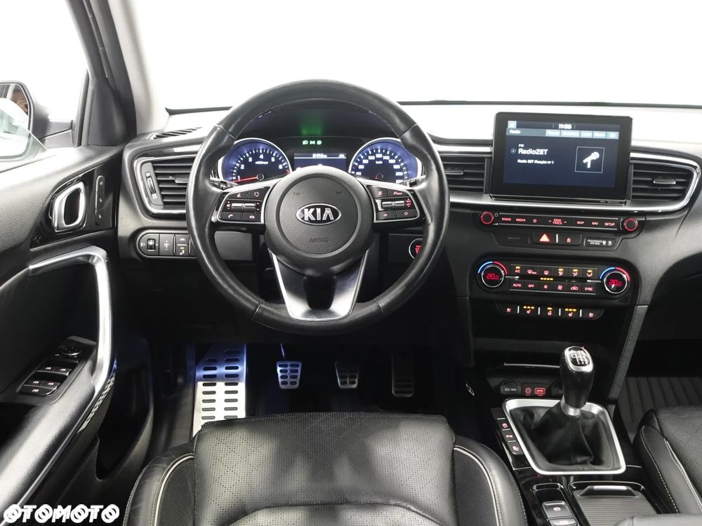 Kia Ceed 1.4 T-GDI OPF Platinum Edition - 31