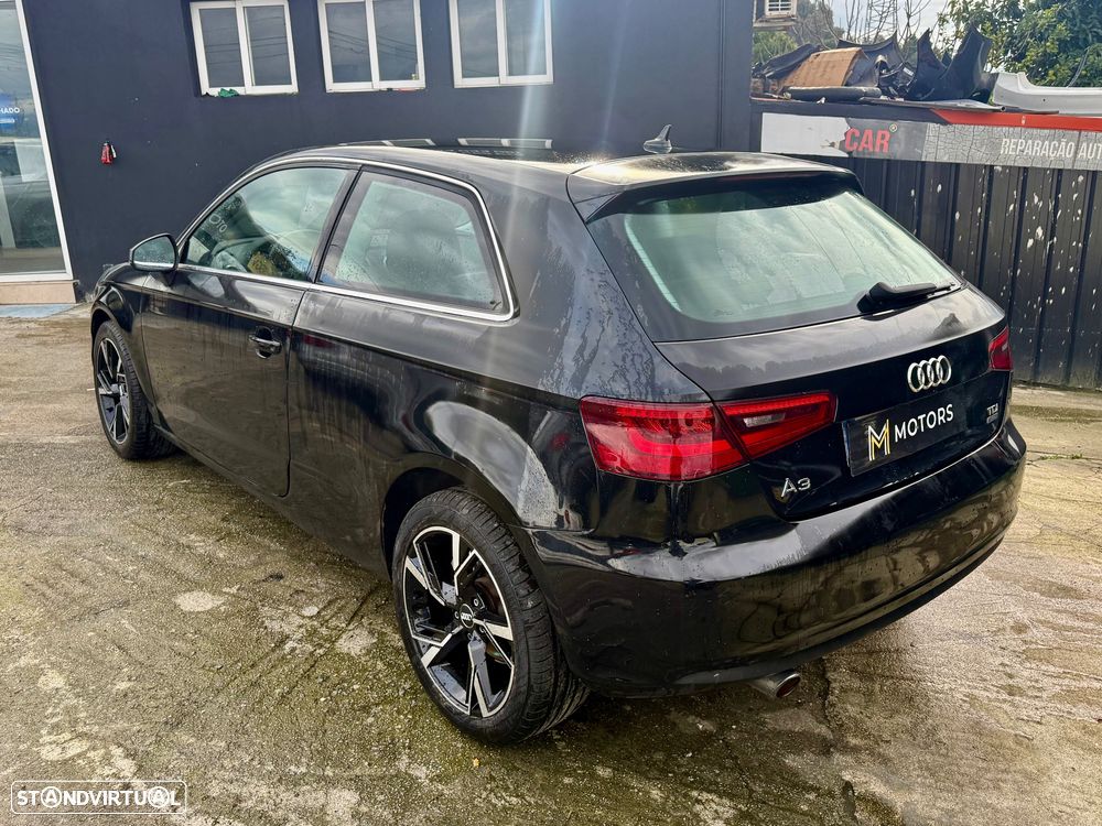 Audi A3 Sportback 1.6 TDI Attraction - 25