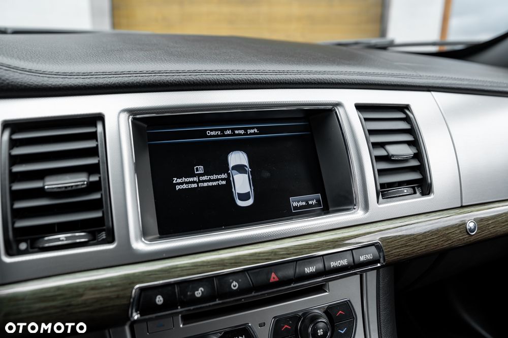 Jaguar XF 2.0 T Prestige - 33