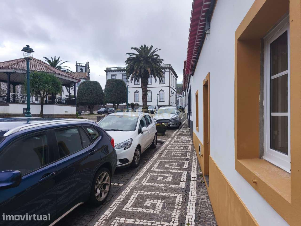 Moradia Renovada no Centro da Vila do Nordeste – Excelente Oportunidad - Grande imagem: 3/27