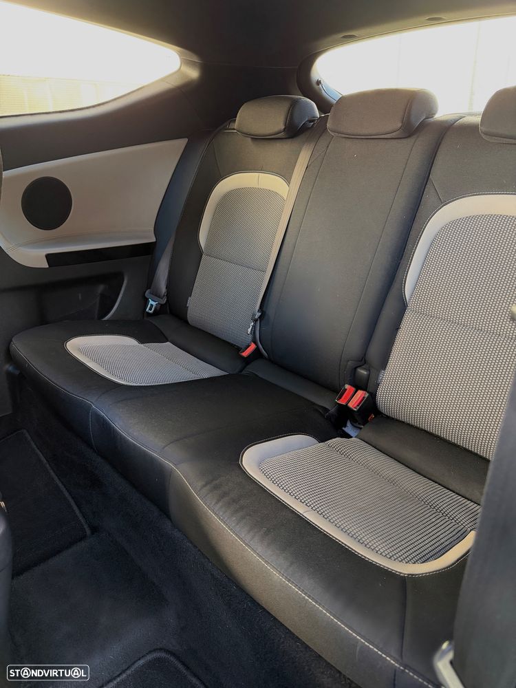 Kia Ceed S Coupé 1.6 CRDi TX - 12