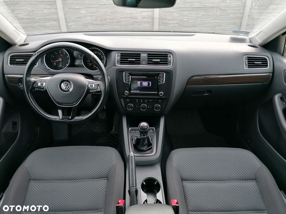 Volkswagen Jetta 1.4 TSI BMT Comfortline - 12