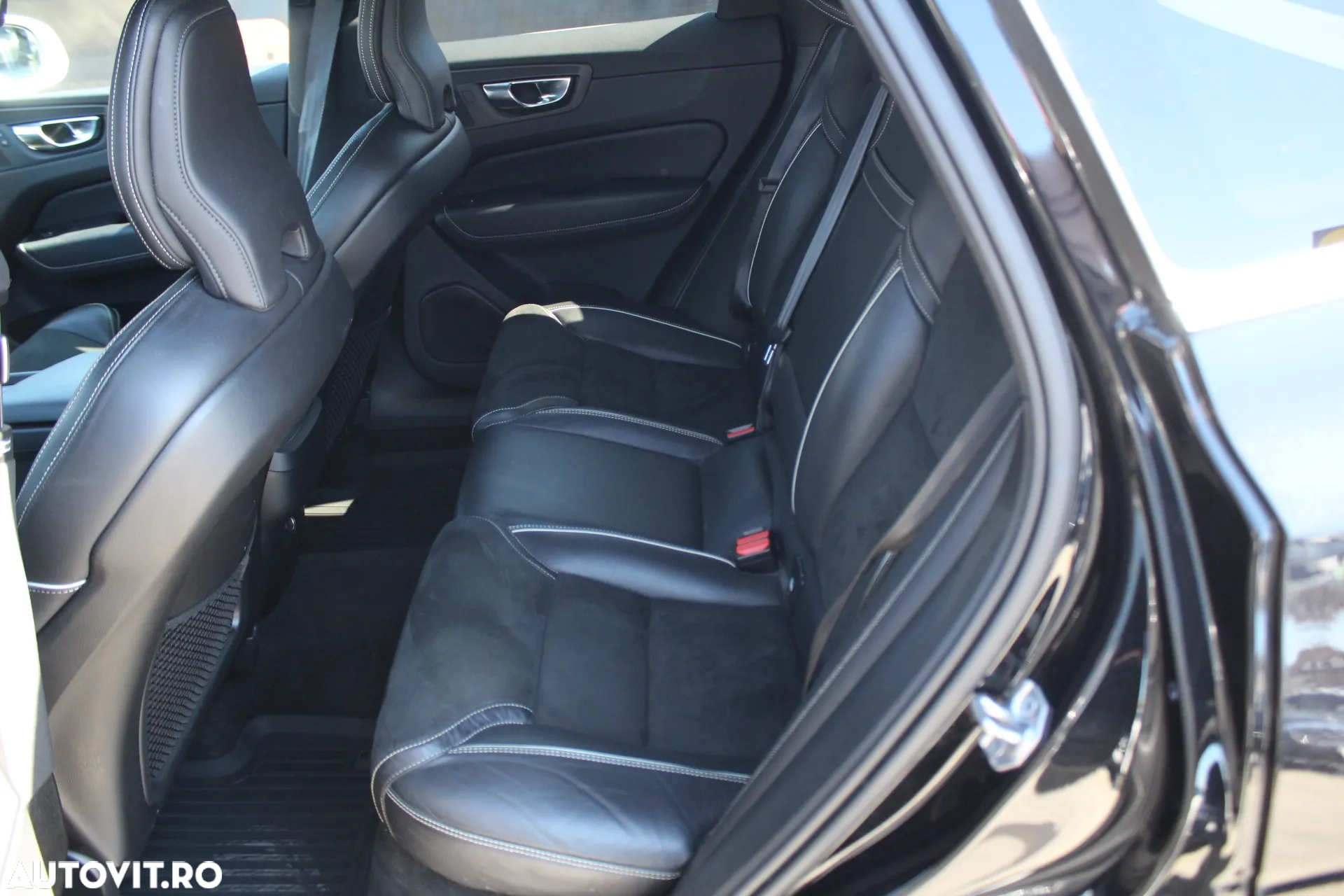 Volvo XC 60 B5 B AWD Geartronic RDesign - 19