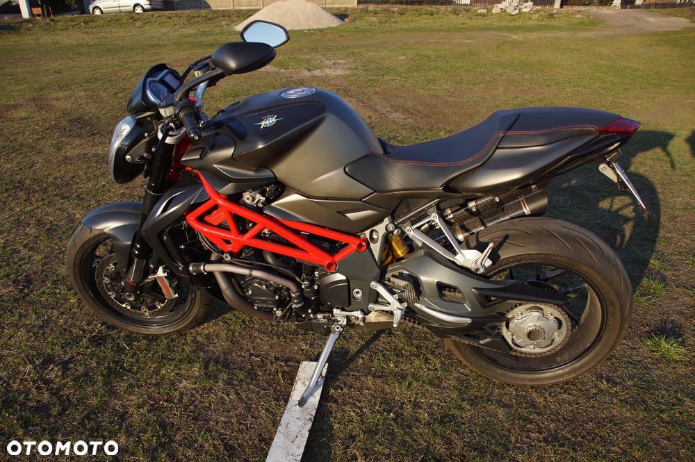 MV AGUSTA Brutale - 21